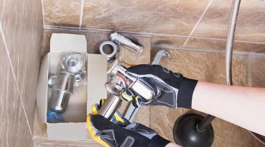 Professional gutter cleaning in Mora, LA